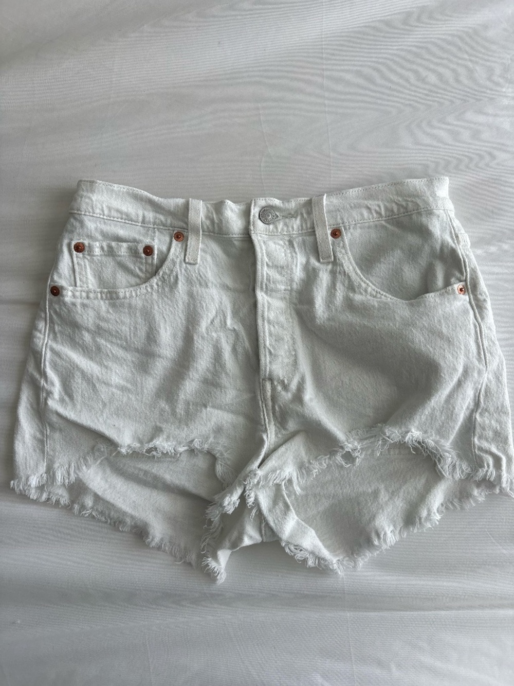 White Levi's Shorts 29" Waist